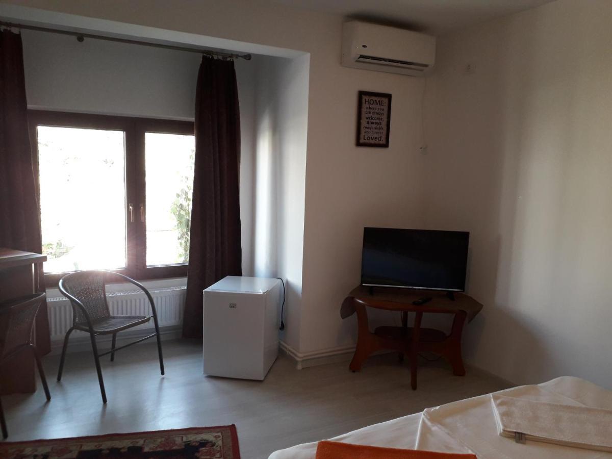 Casa Mir Hotel Năvodari Екстериор снимка